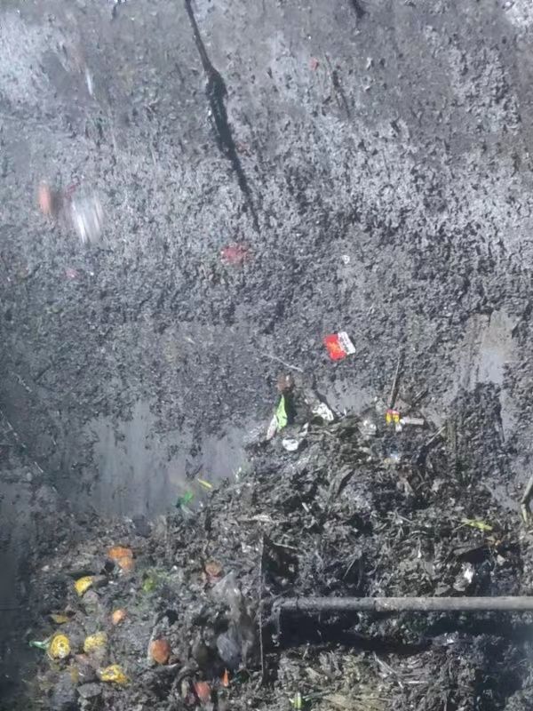 静安污水池清理